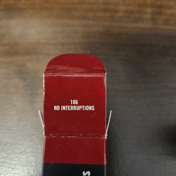 MAC VERSICOLOUR VARNISH CREAM LIP STAIN 106 NO INTERRUPTIONS (NIB) - Picture 2 of 4